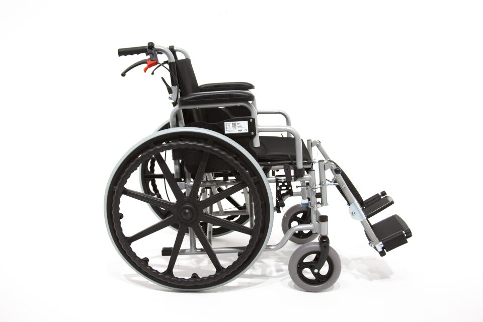 G106 Fonksiyonel Tekerlekli Sandalye