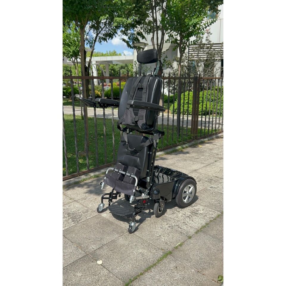 Poylin P302 Ultra Lüks Ayağa Kaldıran Akülü Tekerlekli Sandalye