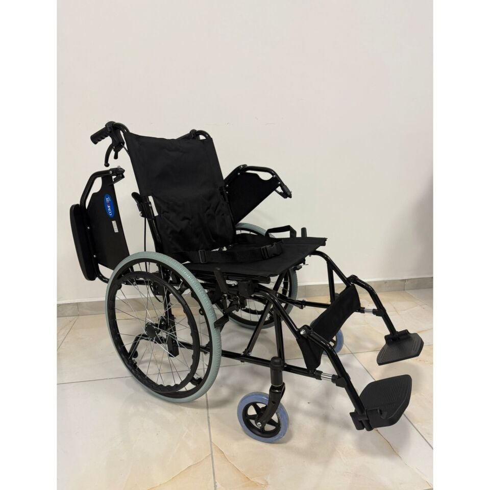 Comfort Plus DM-863-20 Özellikli Tekerlekli Sandalye